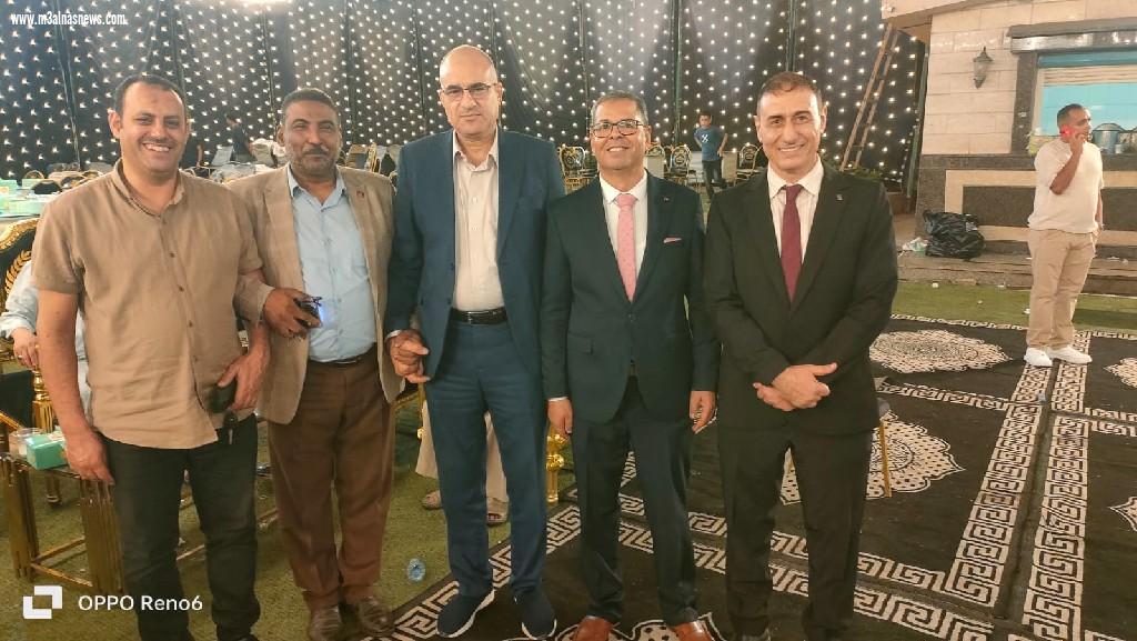 شحاتة يهنئ الشافعى بمناسبة زفاف ابنته